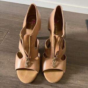 EUC Adrienne Vittadini Zip Leather Heels